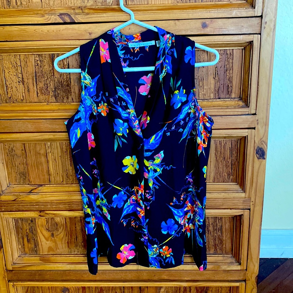 Violet & Claire Black with flora V Neck Tunic Blouse